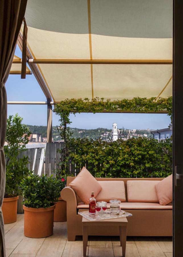 Apartamento Il Garofano Rosa Verona Exterior foto