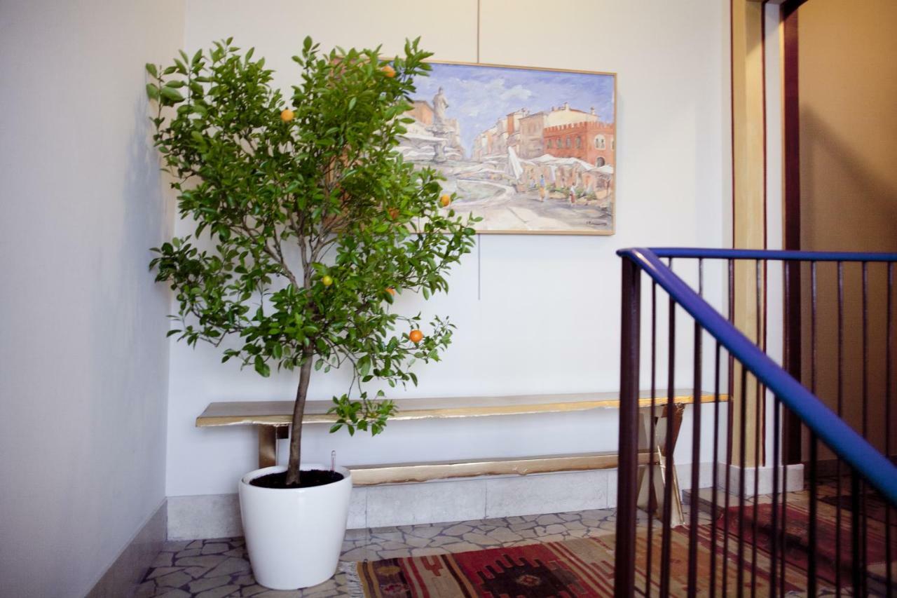 Apartamento Il Garofano Rosa Verona Exterior foto